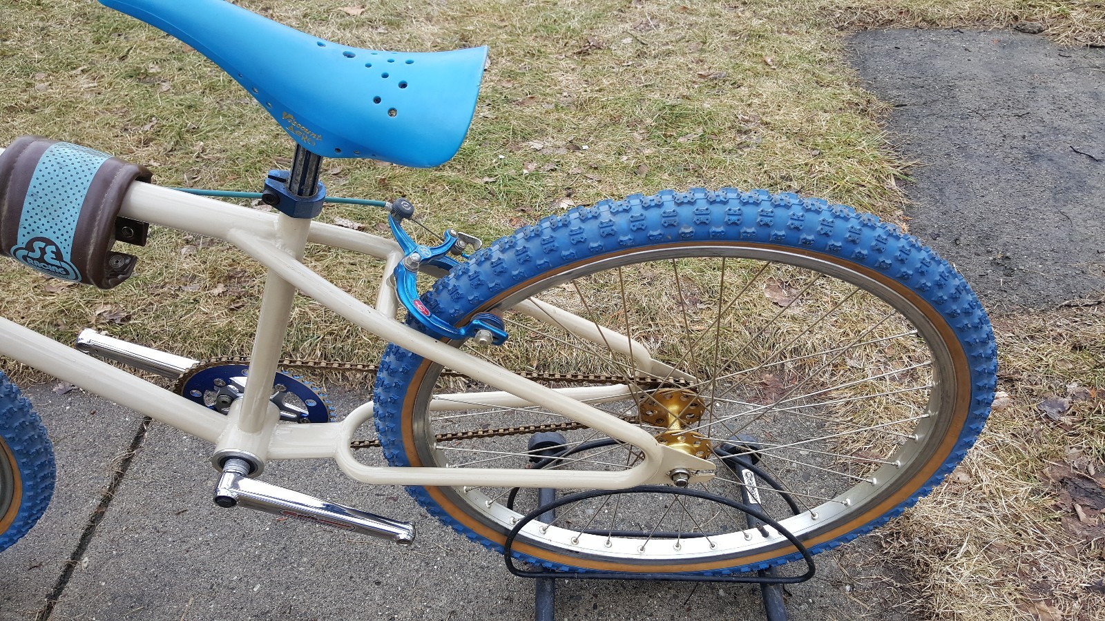 artistic cruisers bicycle shop